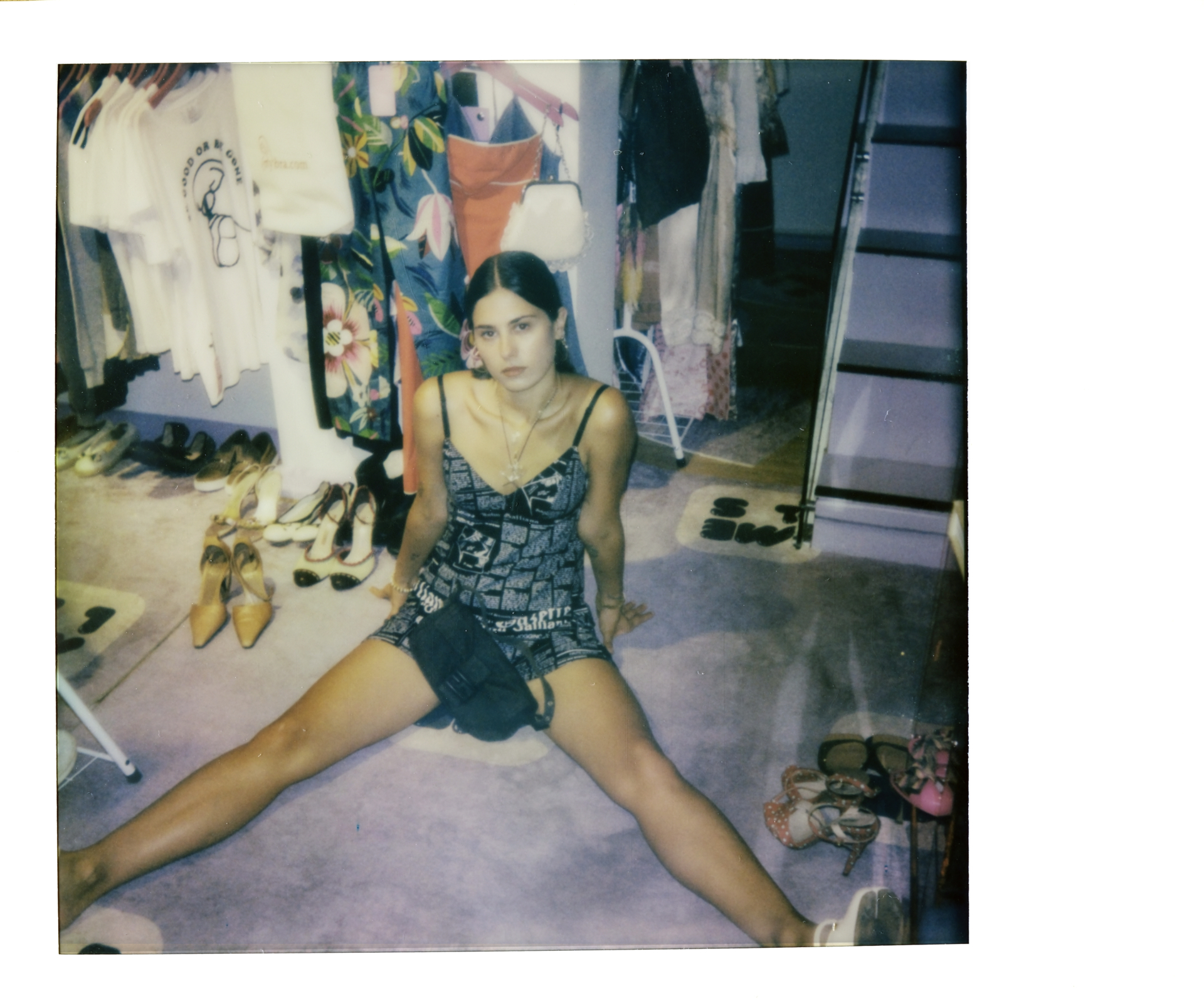 kadinlari-merkeze-alan-bir-bakisnil-silacinin-gozunden-mels-vintage