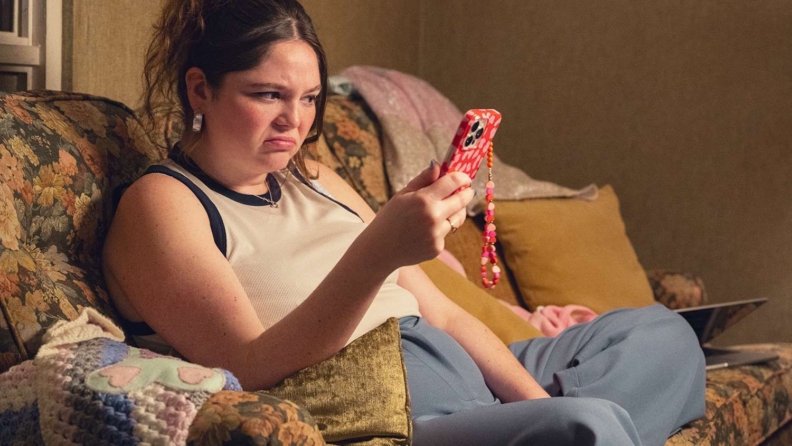 Romantik komedilere güncelleme geldi: Lena Dunham’ın “Too Much”ı