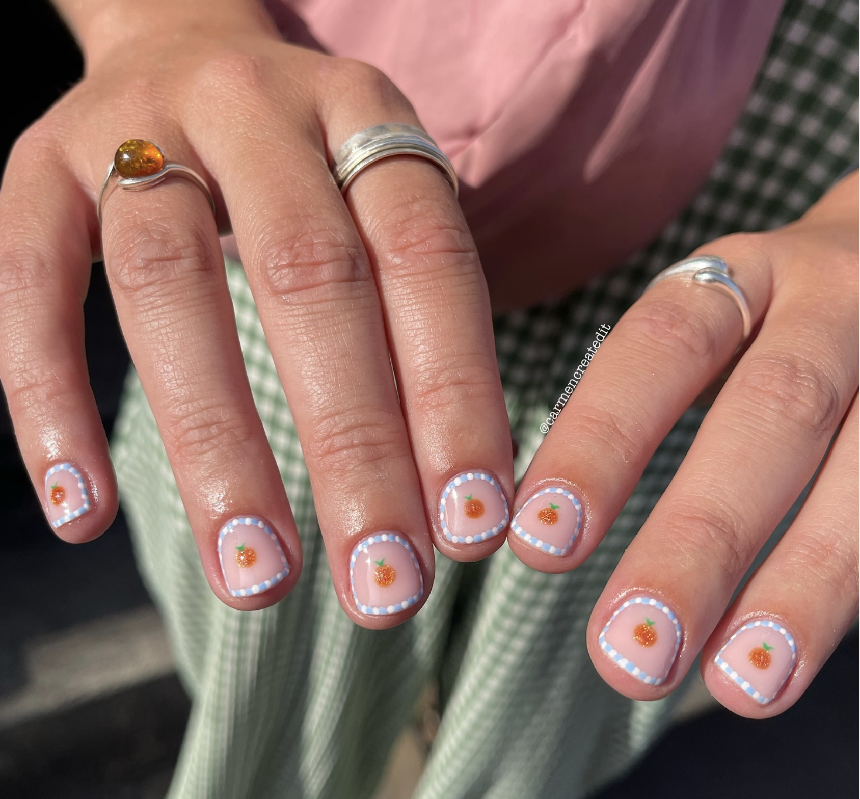 tirnaklarimiza-giden-yol-midemizden-geciyor-tropikal-tirnaklar