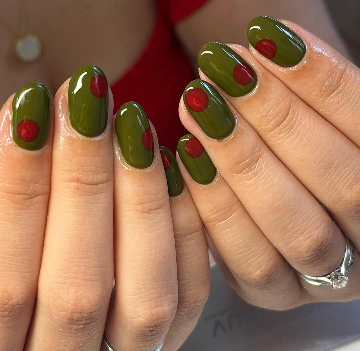 tirnaklarimiza-giden-yol-midemizden-geciyor-tropikal-tirnaklar