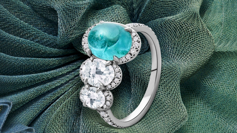 Adler: Kontrastların uyumu ve Paraiba’nın başdöndüren radyant rengi…