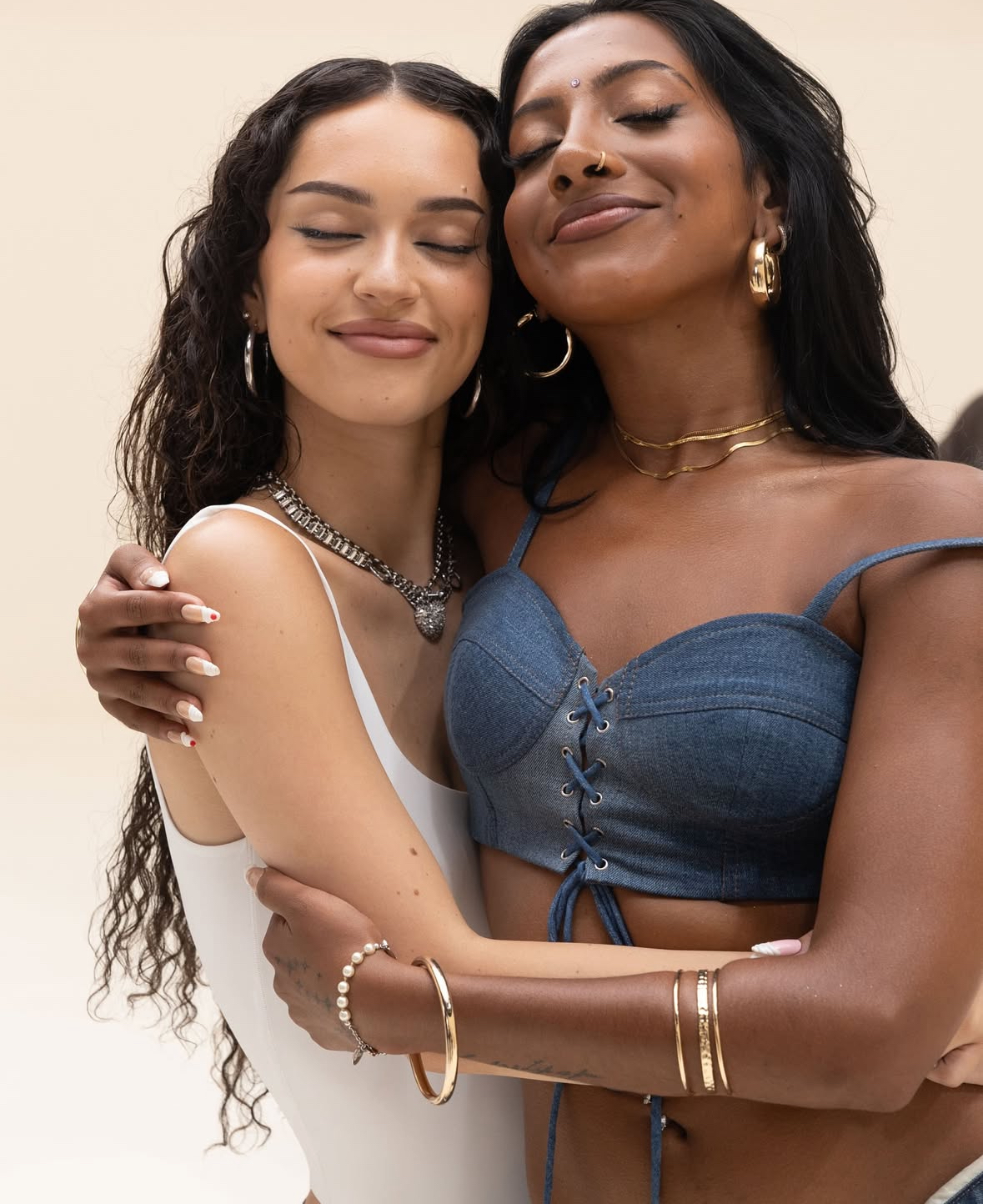 katseye-x-gap-reklami-nasil-yeni-bir-denim-kulturu-yaratiyor