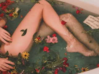 Kız terapisi: Everything shower'ın olmazsa olmazları