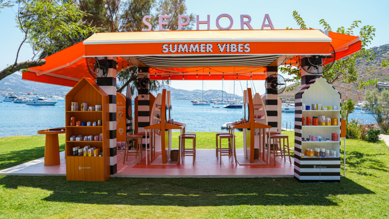 Sephora Summer Vibes ile Xuma Bodrum’da yaz ışıltısı