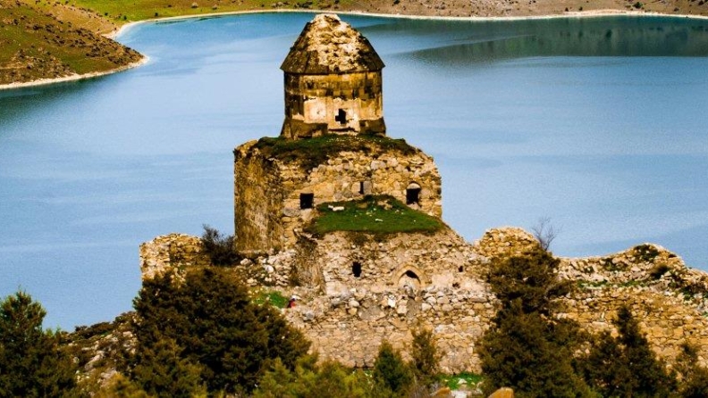 Van’da gezilecek yerler ve meşhur lezzetler