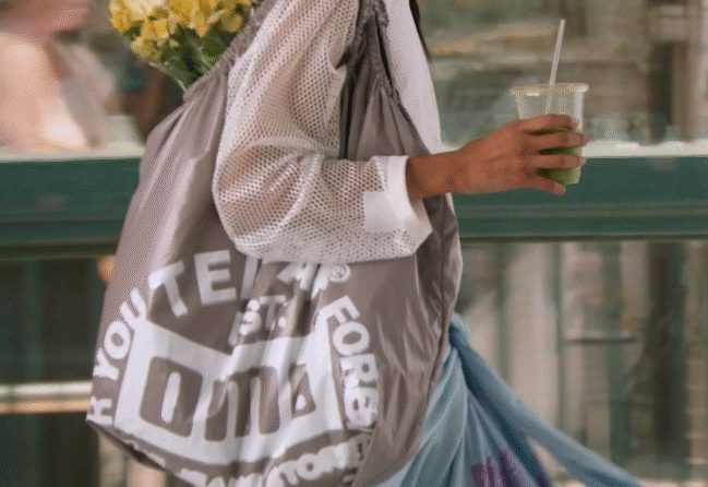 Distopik lüks: Plastik poşet estetiğinin yükselişi