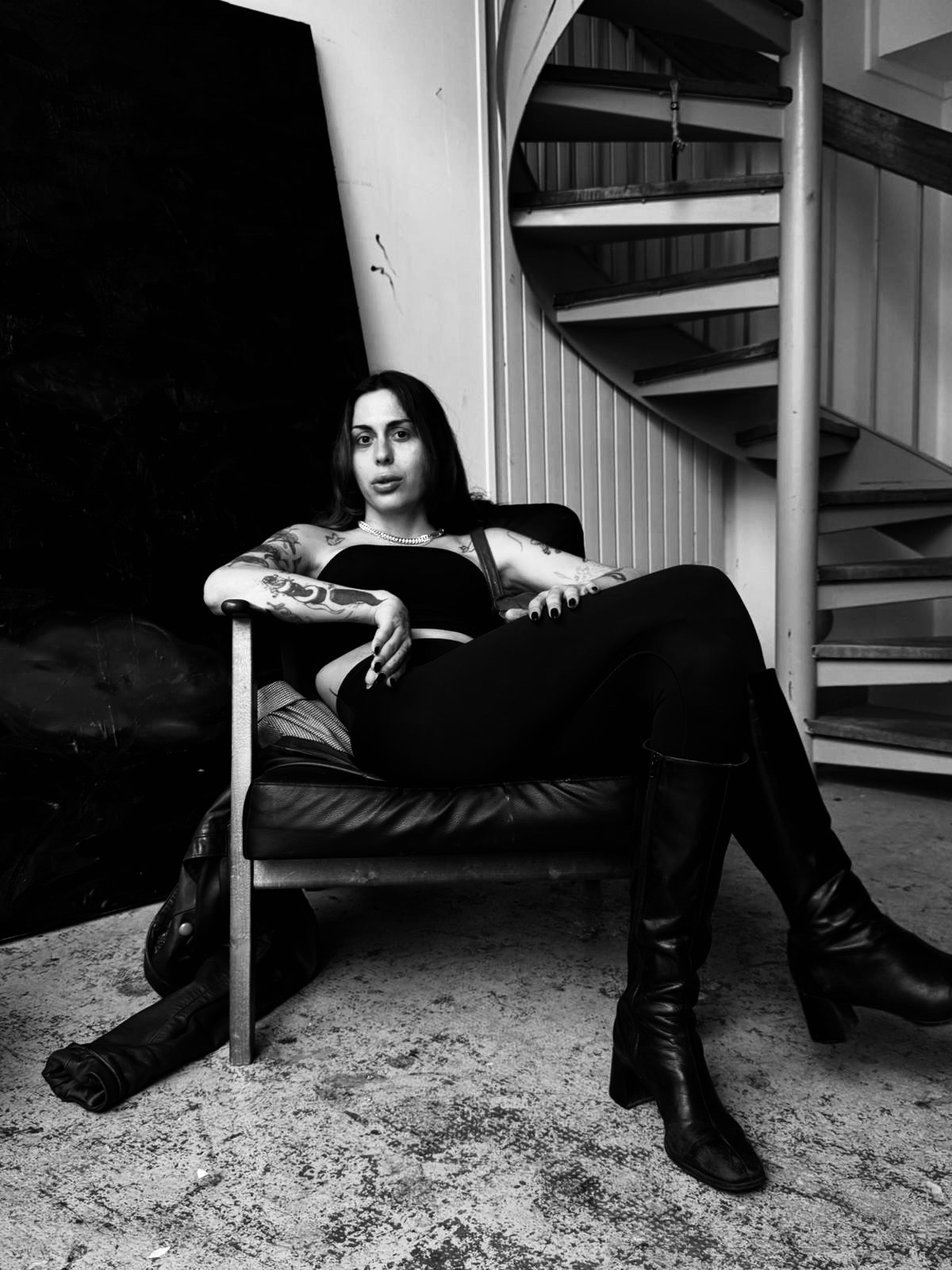 yaz-tasci-golgeli-bir-salincakta