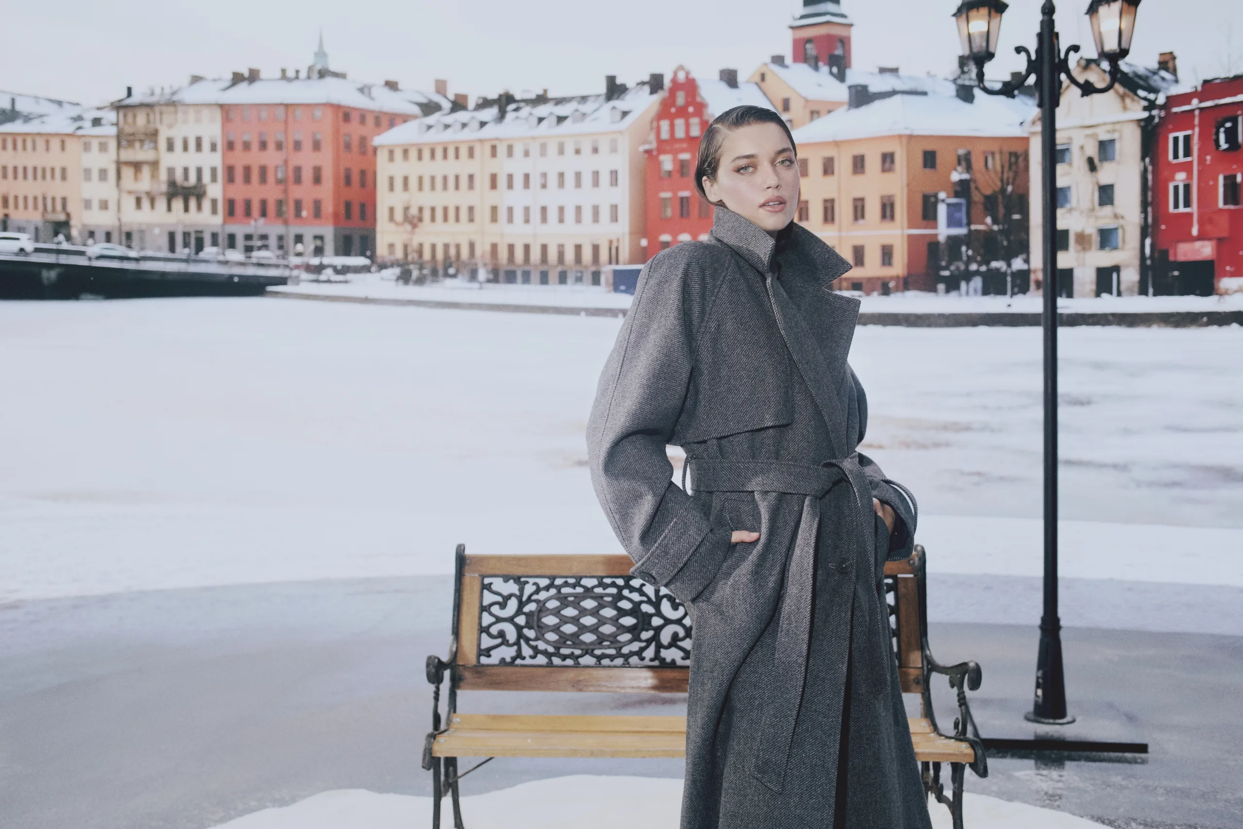 Afra Saraçoğlu X DeFacto: Şıklığın Ötesinde, “Gerçekten Hisset”