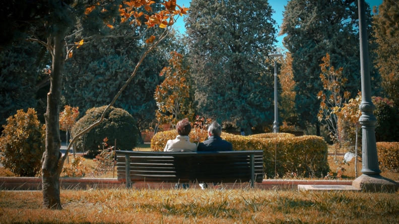 “Cuffing season”: Neden sonbaharda ilişki istiyoruz?