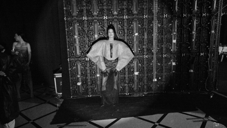 Yerevan Fashion Week 2025: Ermenistan’ın Yaratıcı Kalbinden Yükselen Yeni Moda Dalgası