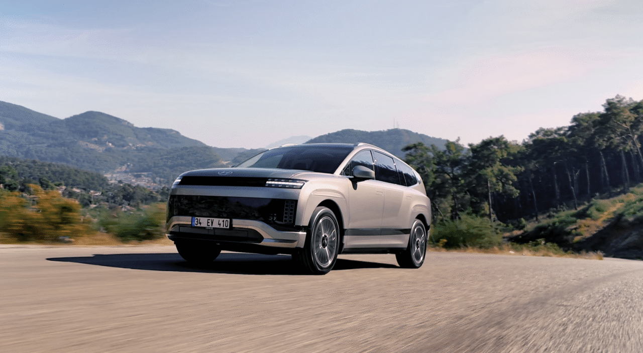 Hyundai Elektrikli Ailesi’nin Amiral Gemisi IONIQ 9 Türkiye’de Satışta