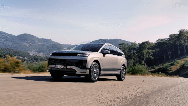 Hyundai Elektrikli Ailesi’nin Amiral Gemisi IONIQ 9 Türkiye’de Satışta