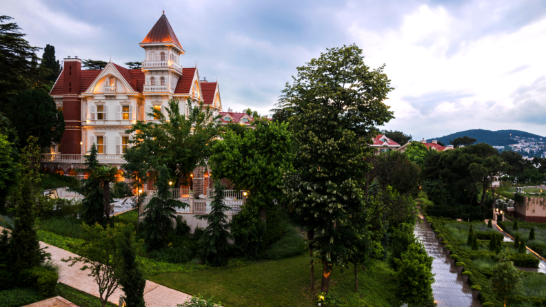 Büyükada’da Kış Eviniz; Princes’ Palace Resort’ta  “High Vibe Collective” programı ile başladı!