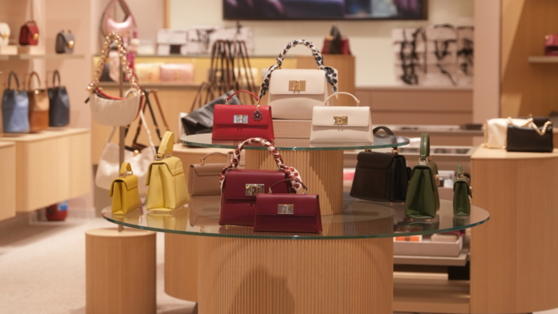 Furla İstinyePark açıldı: Modern İtalyan rüyası yeniden doğuyor