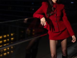 Nocturne x Hande Erçel Paris’te çektiği yeni reklam filmi yayımladı