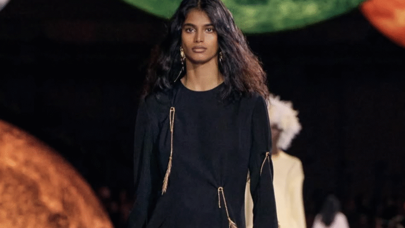 Bhavitha Mandava kimdir?: Metrodaki bir anın moda evlerine açtığı kapı