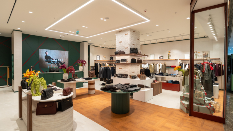 İkonik İngiliz markası Ted Baker Türkiye’de yeni mağazalarının kapılarını açtı