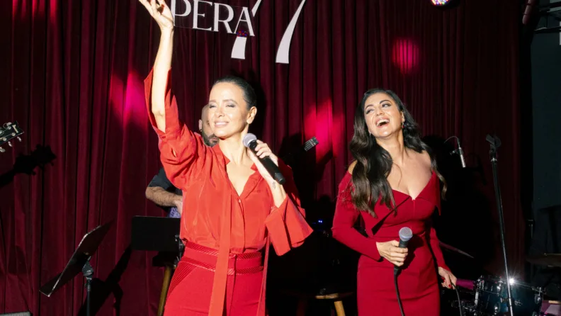 Pera 77’de yeni yıl coşkusu özel bir partiyle kutlandı