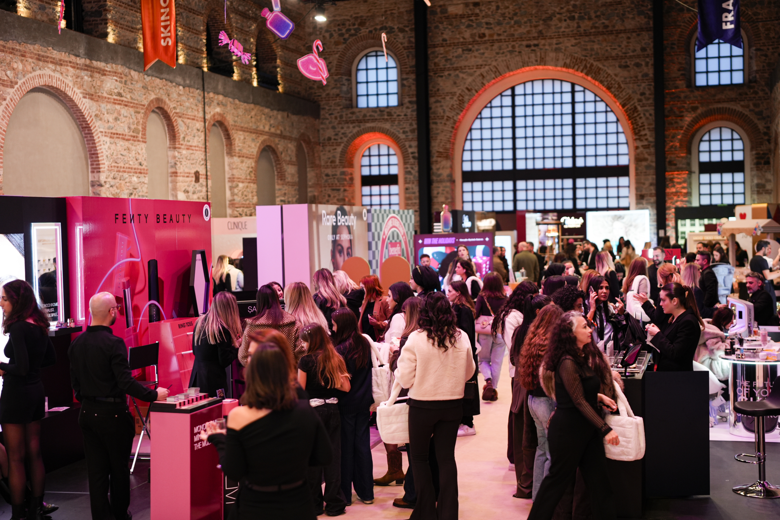 Sephora Türkiye’den yılın en heyecanla beklenen yeni yıl lansmanı