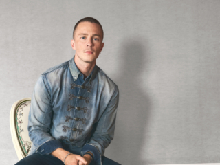 Yeni Dior elçisi Drew Starkey'i tanıyalım