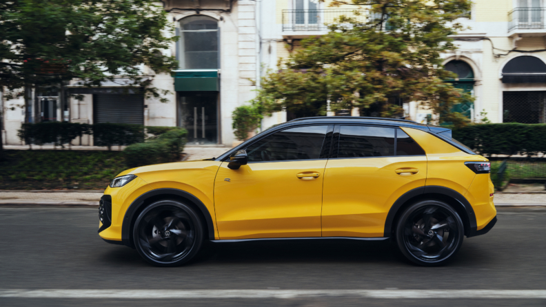 Avrupa’nın en çok satılan SUV modeli Volkswagen T-Roc yenilendi