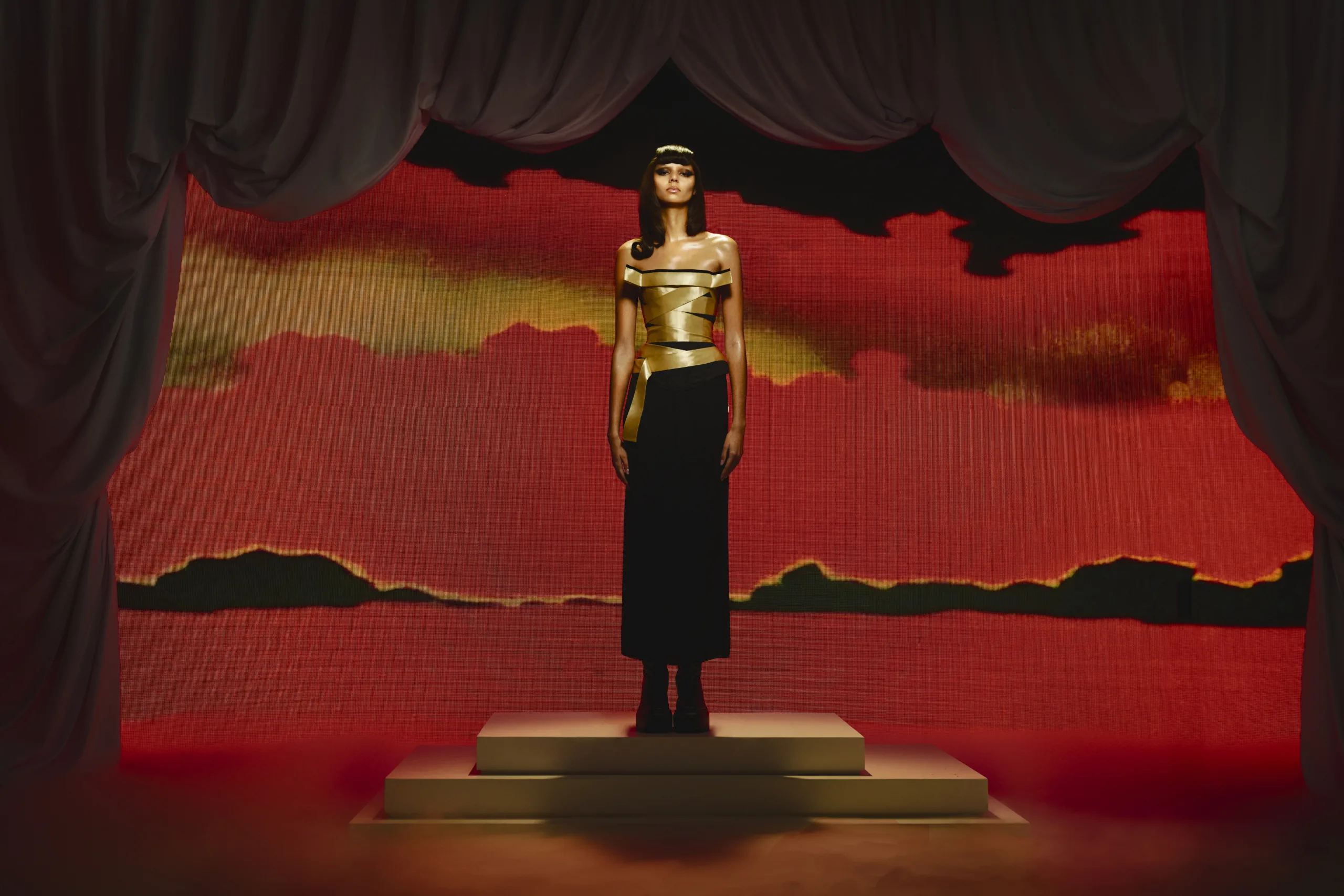 Batuhan Demir ile röportaj: “Aren’t We All Saints?”