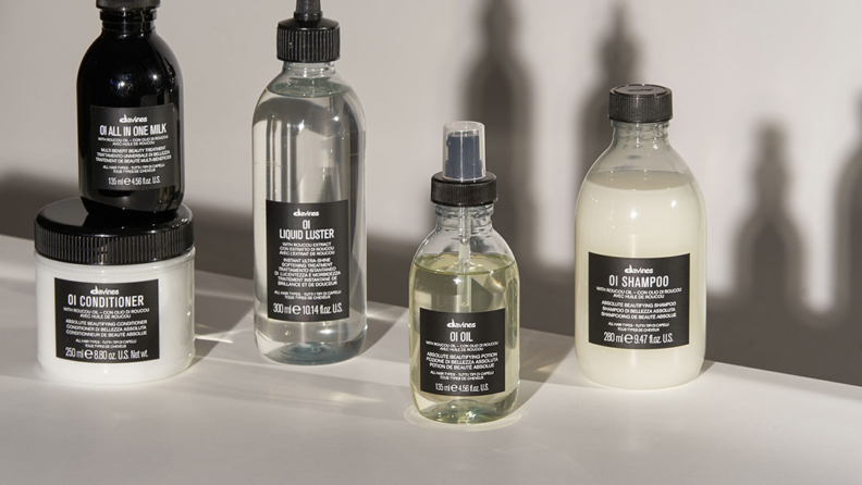 Davines OI Serisi ile Roucou yağının gücünden gelen parlaklık