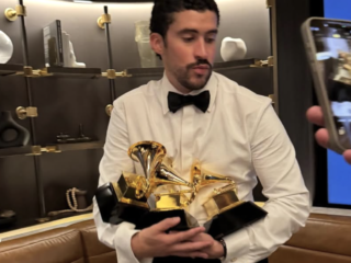 Kırmızı Halıda “ICE OUT”