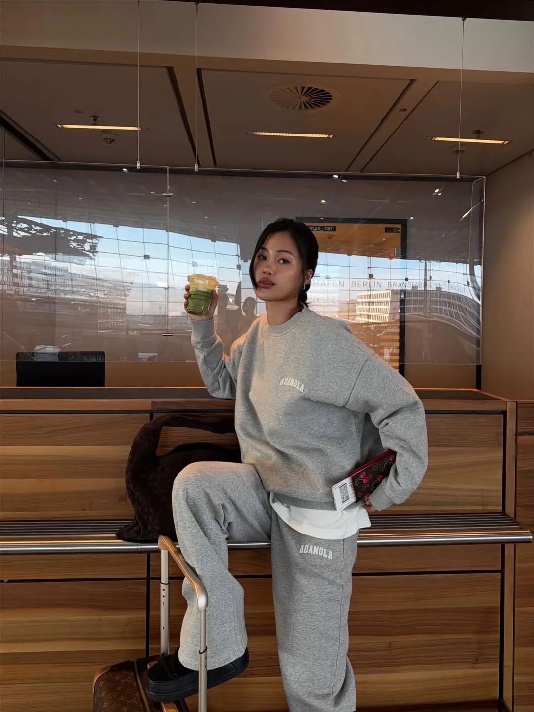 Oversize ve rafine sweatshirt kombinleri