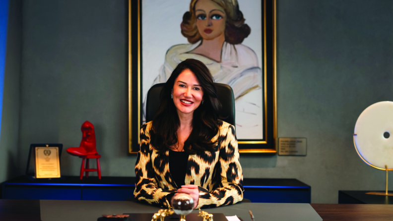 Kadın olmak: Hayata zarafetle dokunabilmek