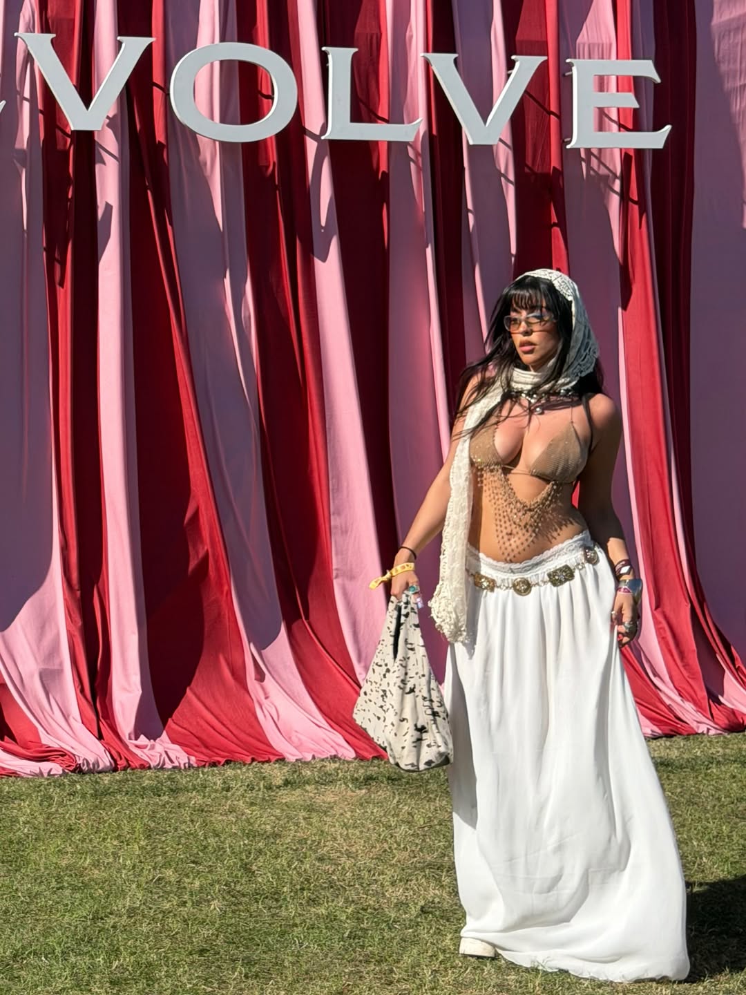 HATİCE ŞENDİL-BURAK SAĞYAŞAR ÇİFTİNİN DÜĞÜNÜNDEN ÖZEL KARELER