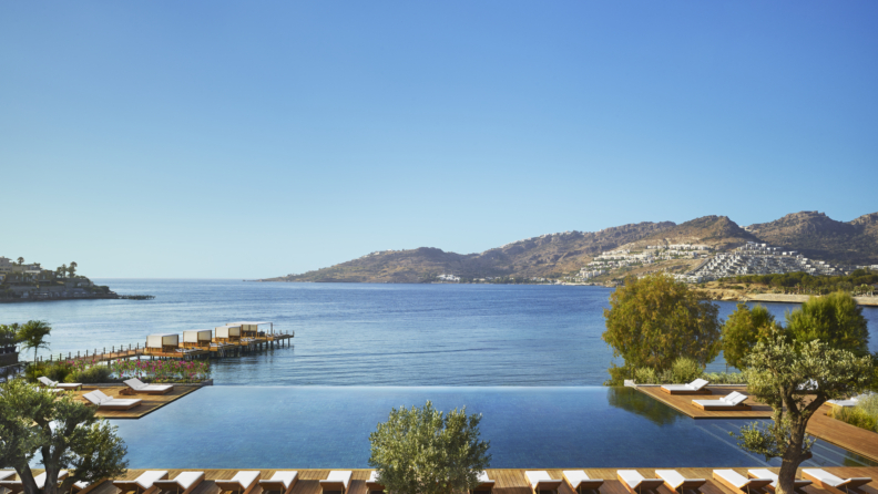 Ege’de yeni bir yaz hikayesi: The Bodrum EDITION geri döndü