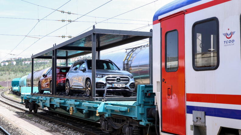 Yıldızın 140 yıllık serüveni: Özel Doğu Ekspresi seferiyle yeni elektrikli GLC 400 Edition 1 AMG Şimdi Türkiye’de