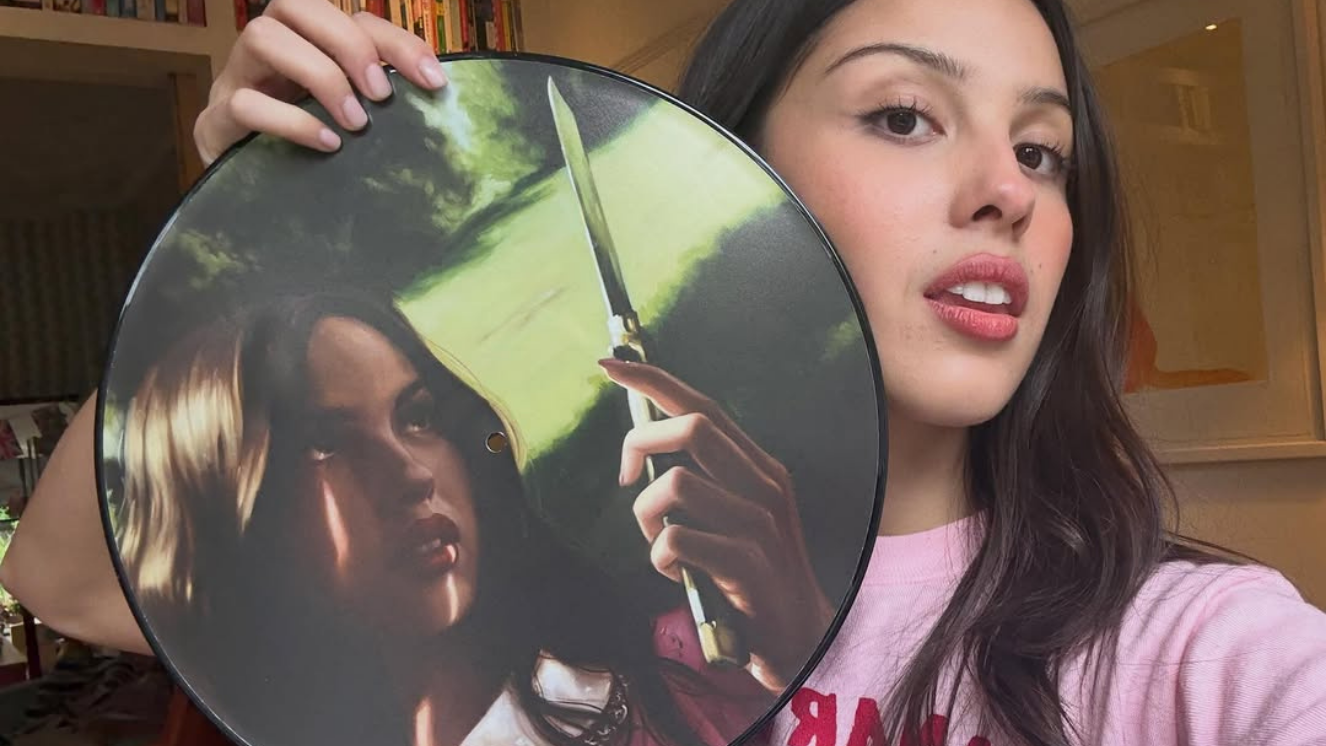Olivia Rodrigo’dan aşkın çözemediği şeylere dair bir albüm: “you seem pretty sad for a girl so in love”