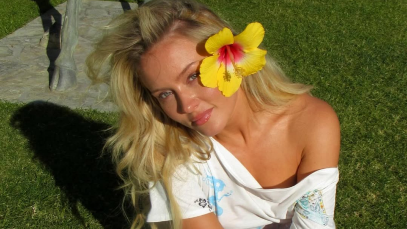 Sizi Zara Larsson’ın sahnesine çıkarabilecek kombin fikirleri