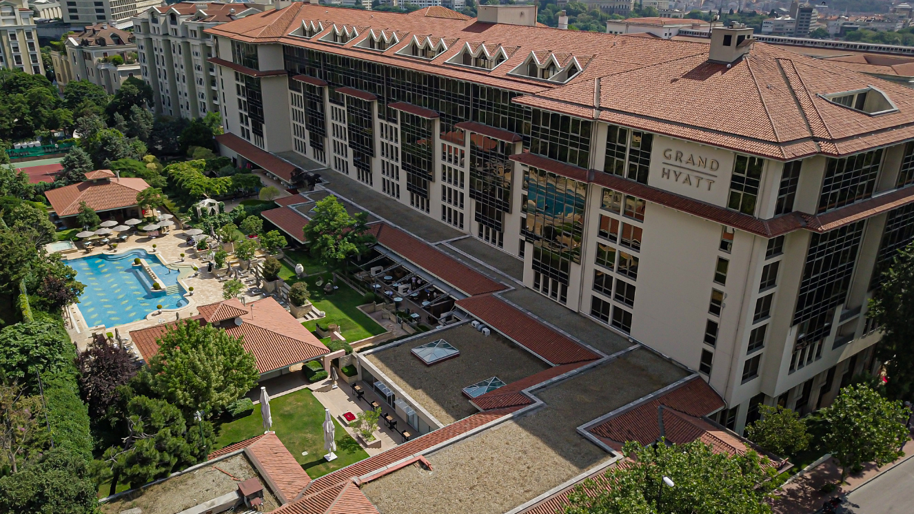 Şehrin kalbinde bir yaz rotası: Grand Hyatt İstanbul