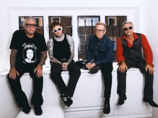 Sex Pistols’tan Steve Jones: ‘Punk sadece bir kelime.’