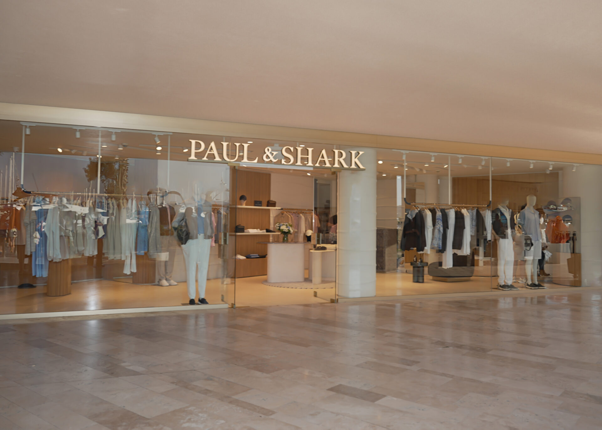 Paul & Shark, Bodrum'daki mağazasını yeniden açtı