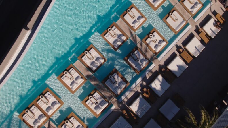 NISHANE’den Cavo Tagoo Mykonos’ta benzersiz bir yaz deneyimi