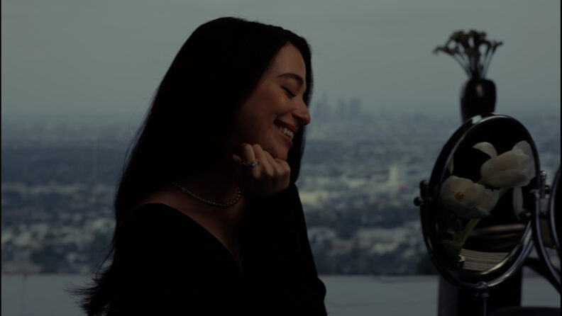 Tiffany & Co., Mikey Madison ile sevginin her halini kutluyor 