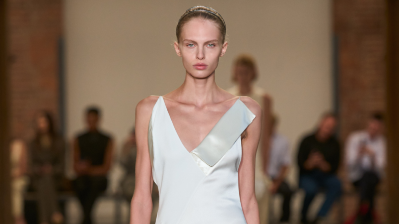 Calvin Klein İlkbahar 2027 koleksiyonu ile New York’ta
